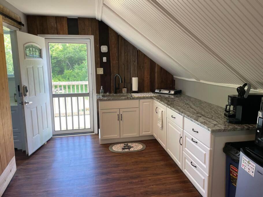 Eden Farm: Private Studio Minutes From Salisbury Esterno foto